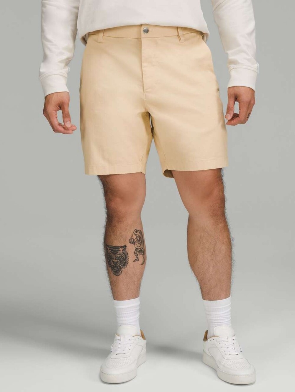 Lululemon Biege tan Commission Classic-Fit Shorts in Size 31